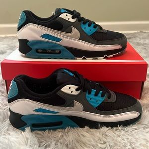 Airmax 90 black laser blue